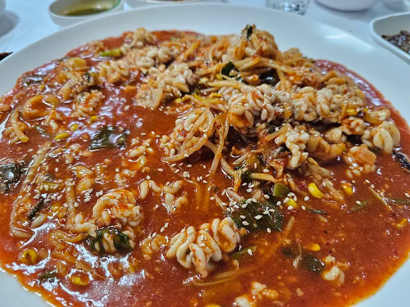 푸짐한 곤이가 듬뿍 들어간 아구찜