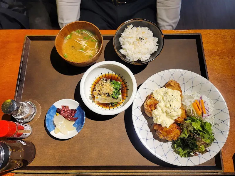 치킨 난반 정식