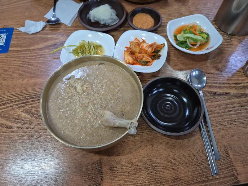 들깨 닭칼국수