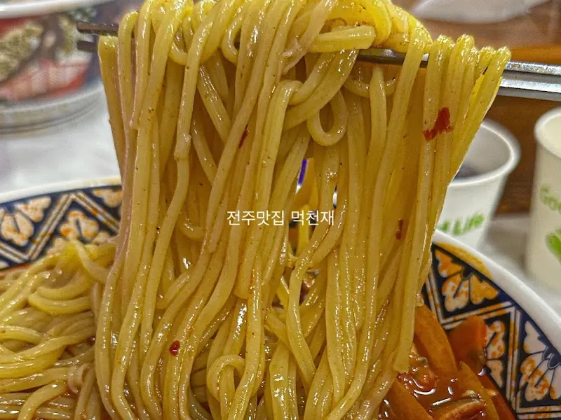 면발 클로즈업 사진