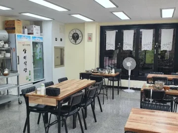 정겹고 푸근한 인심, 예산 ‘사리원손만두’에서 맛보는 추억의 맛집