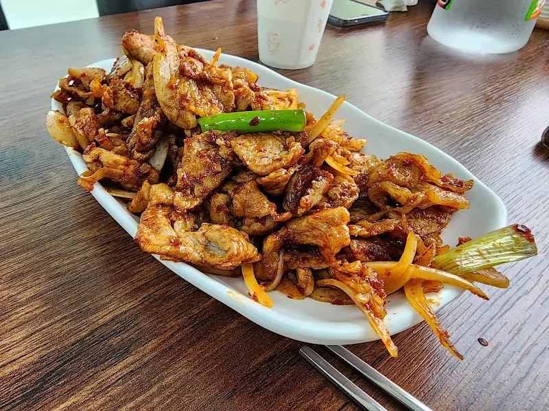 윤기가 흐르는 제육볶음