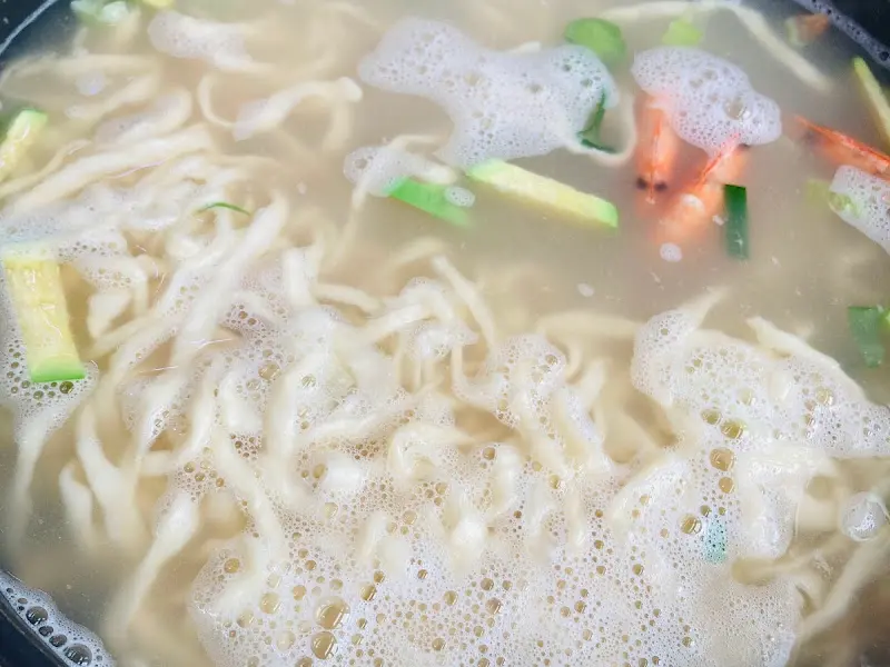 해물칼국수 확대