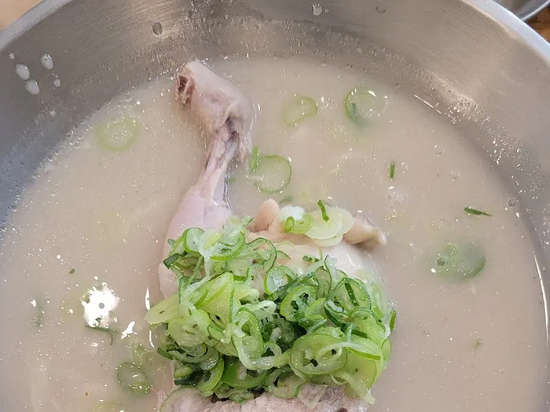 닭칼국수 확대샷