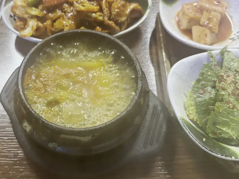 보글보글 우렁된장찌개