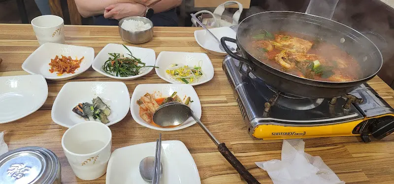 보글보글 끓는 통태탕