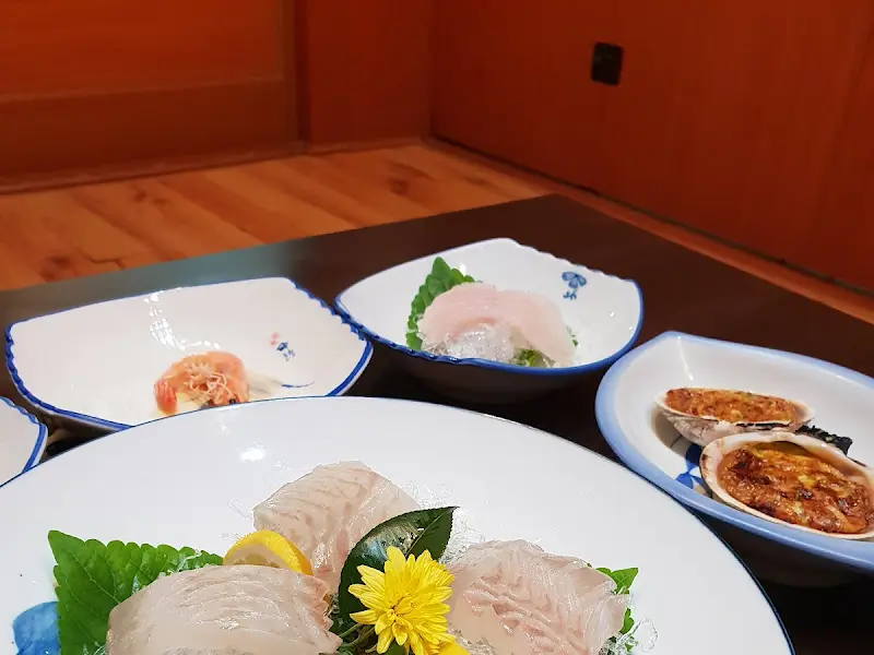 신선한 해산물 한 상 차림