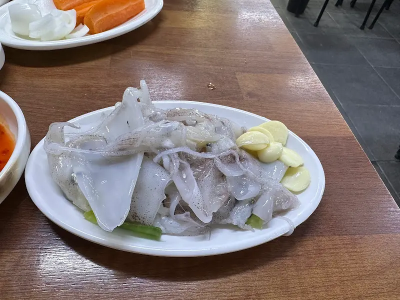 신선한 오징어의 모습