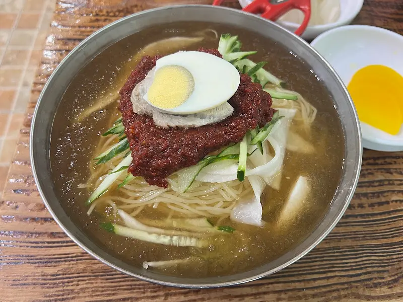 비빔밀면의 모습