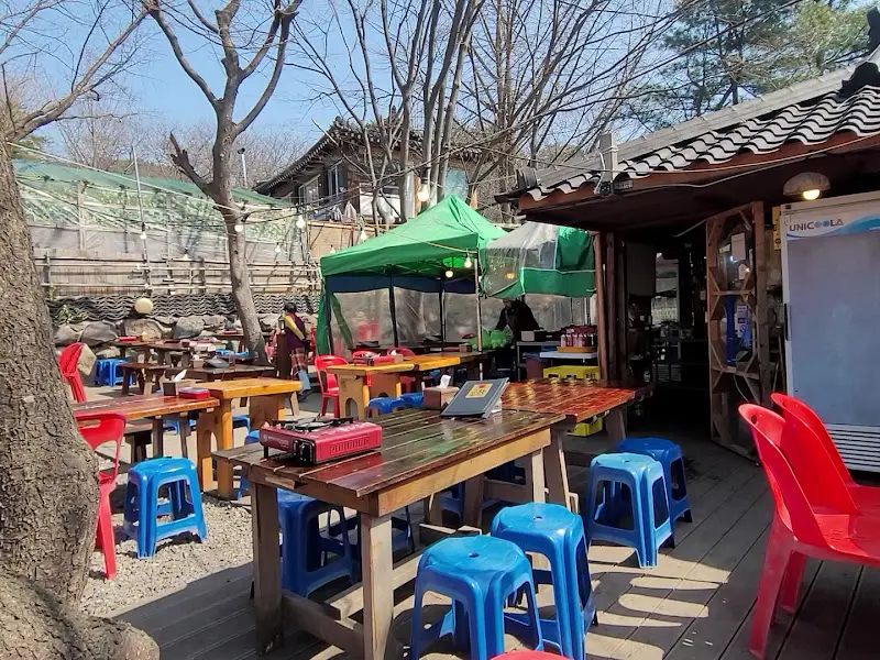 장성 외부 전경