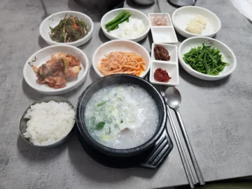 청도 힙스터들의 성지, 장수돼지국밥에서 맛보는 국밥 레전드 맛집