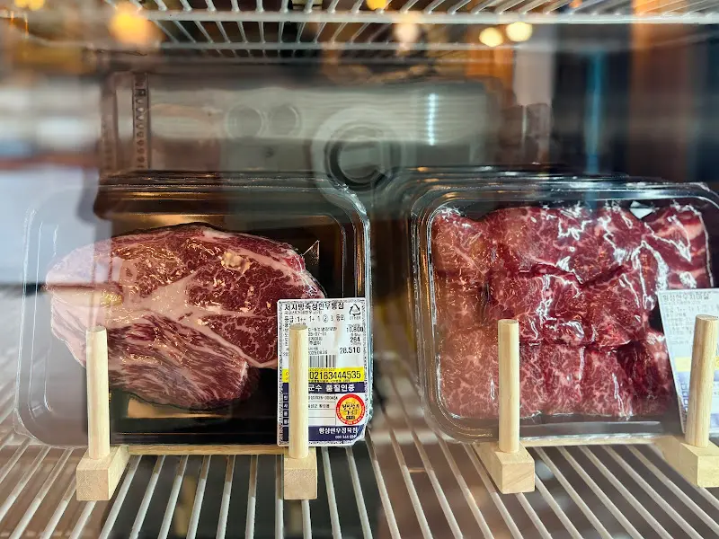 고급스러운 마블링의 한우