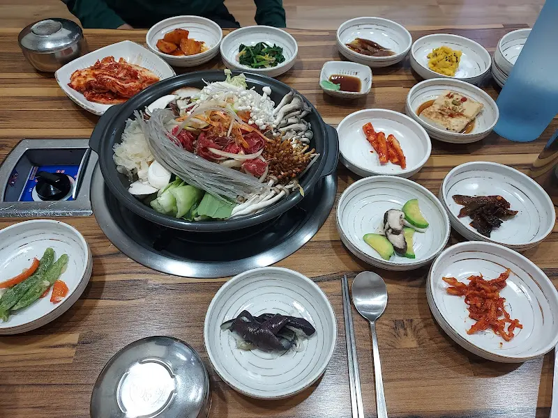 솔향버섯마을 한상차림