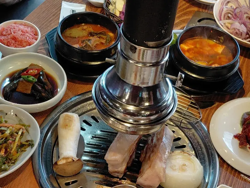 고기와 함께 즐기는 찌개