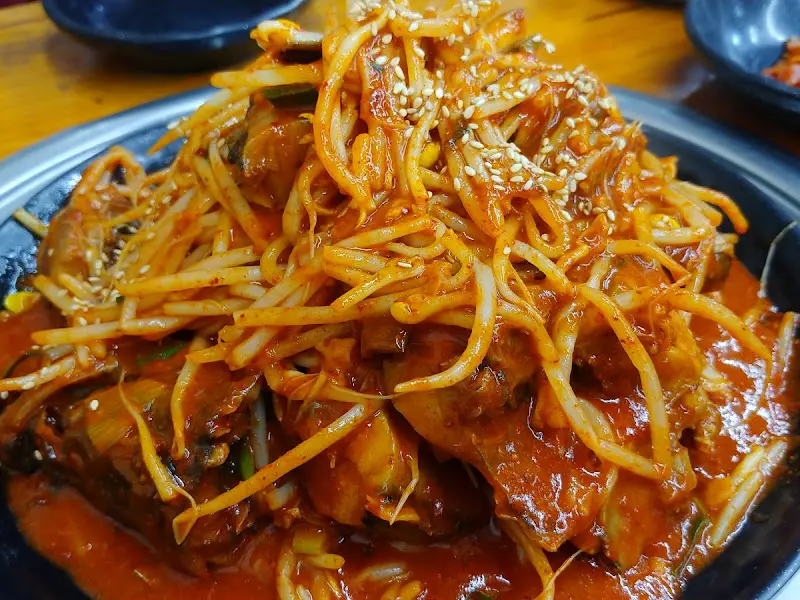 명태찜과 콩나물의 조화