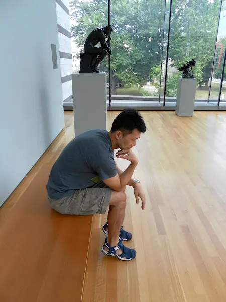 사색에 잠긴 사람