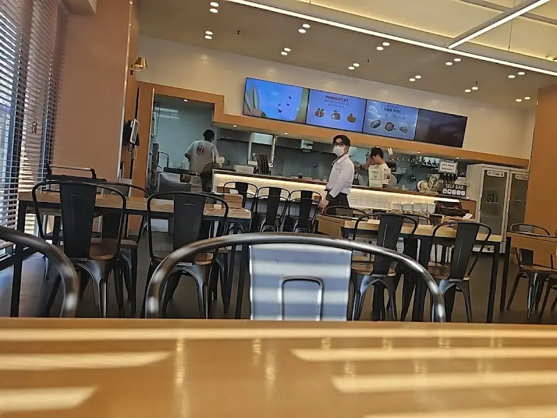 홍익돈까스 주방