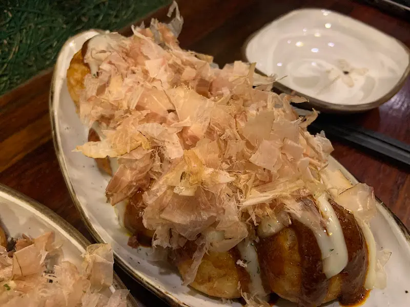 가쓰오부시가 춤추는 타코야끼