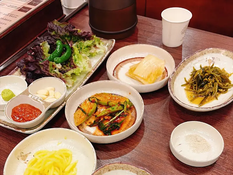 맛찬들왕소금구이 밑반찬