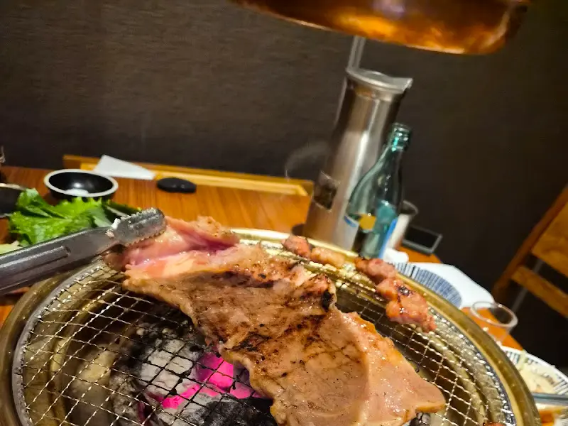 숯불 연기 흡입구