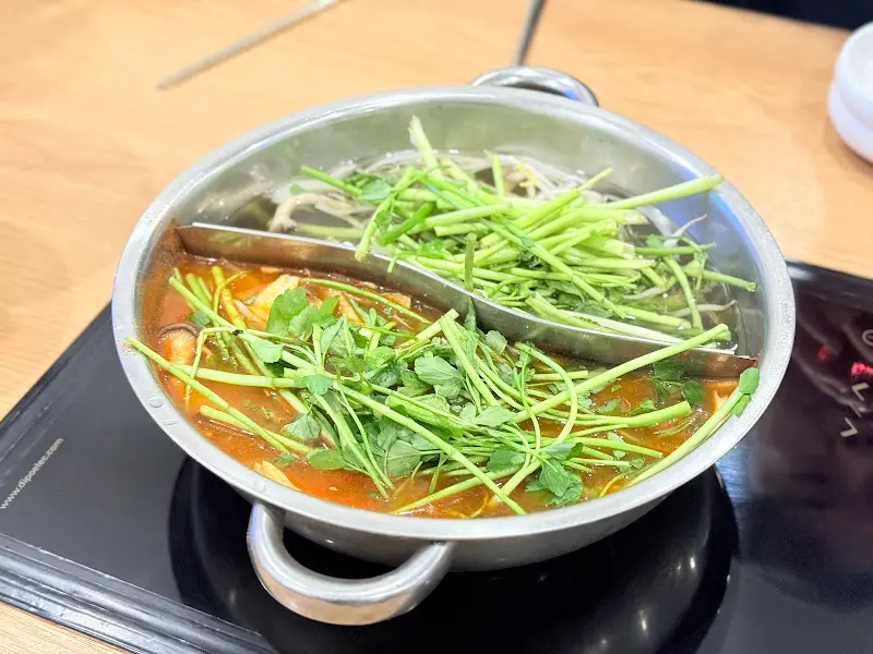 미나리 샤브샤브