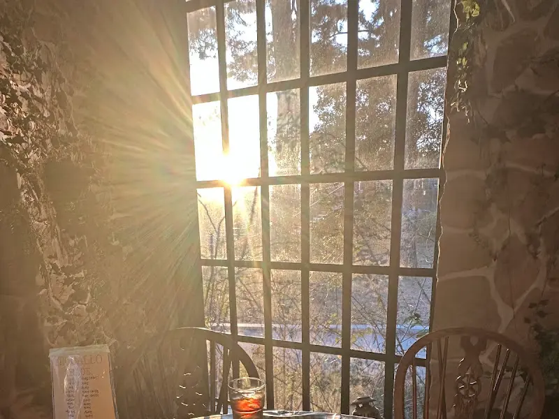 때깔로무역 내부