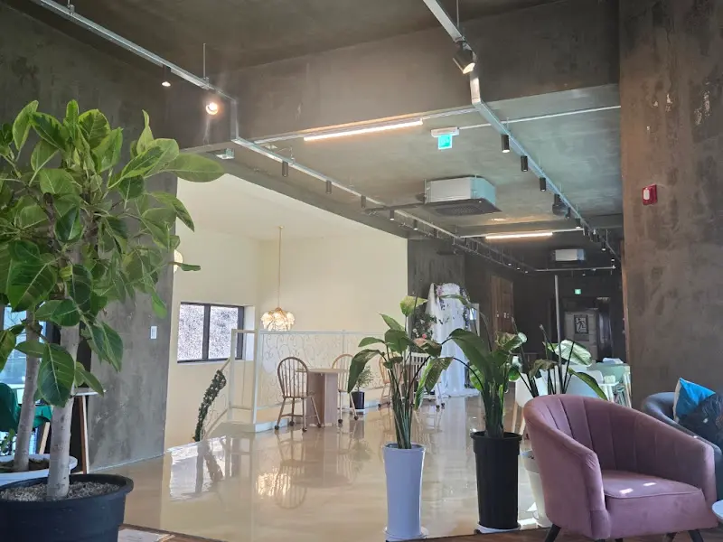 카페 내부 인테리어