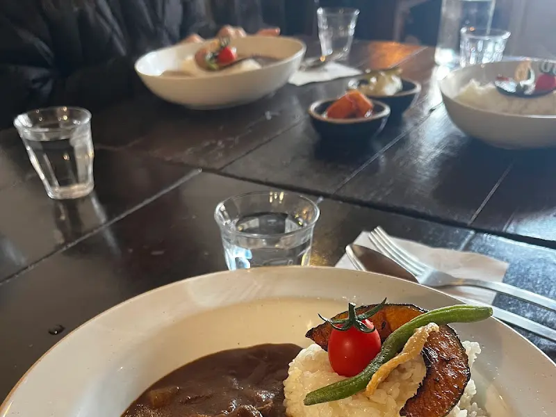 카레 한 상 차림