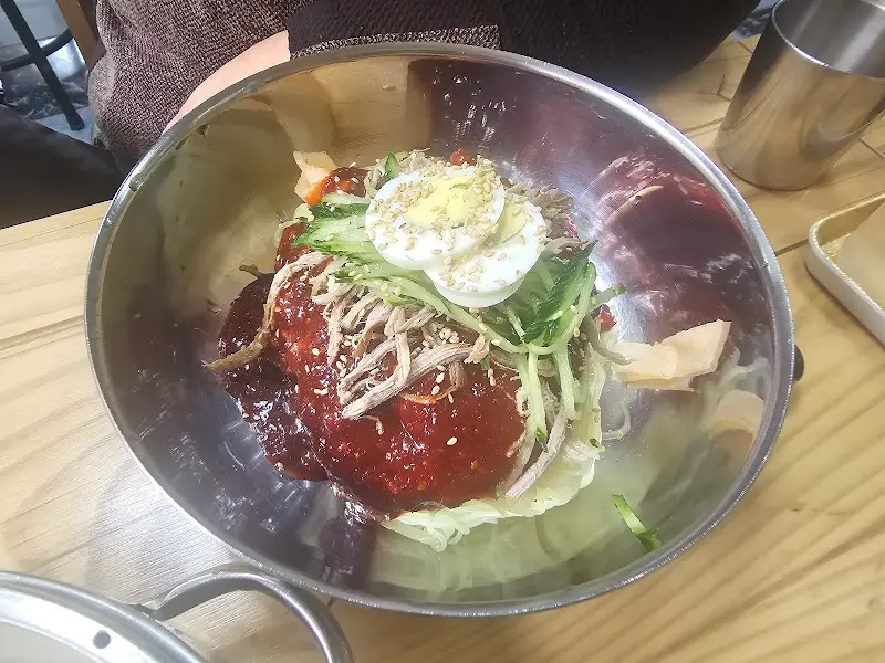 매콤한 비빔밀면