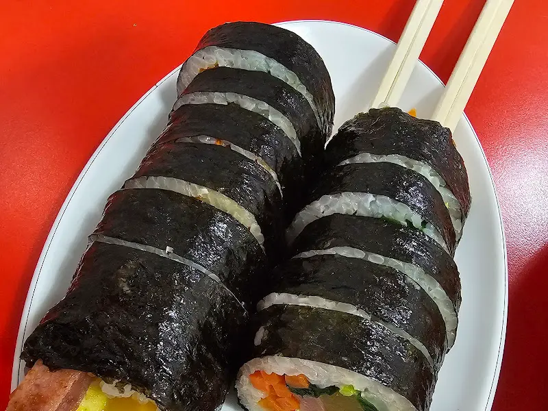 꼬마김밥 단면