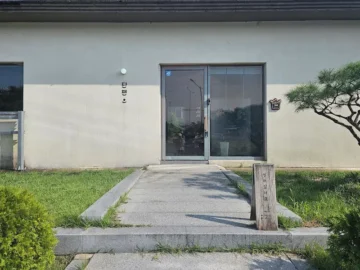 기차마을 입구에서 만난 곡성 디저트 맛집, ‘단면’에서 쌀로 빚은 달콤한 풍경을 맛보다