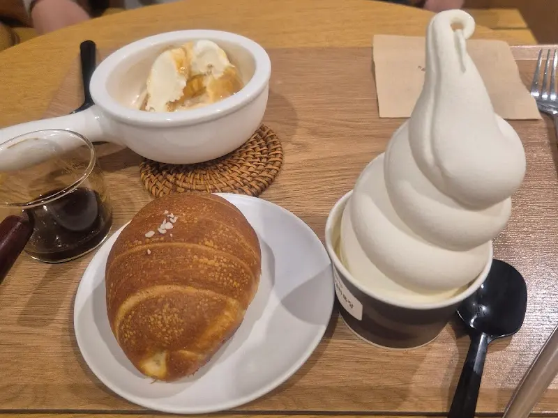 상하목장 아이스크림과 소금빵