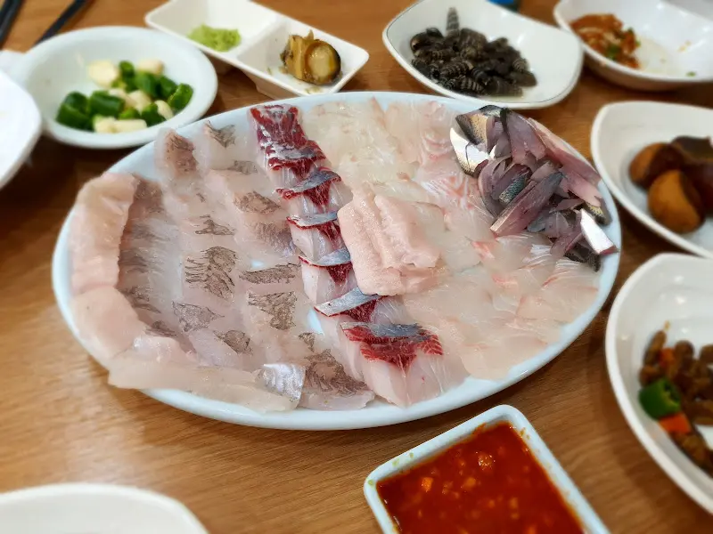 싱싱한 회 한 상