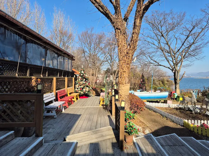 강마을다람쥐 정원