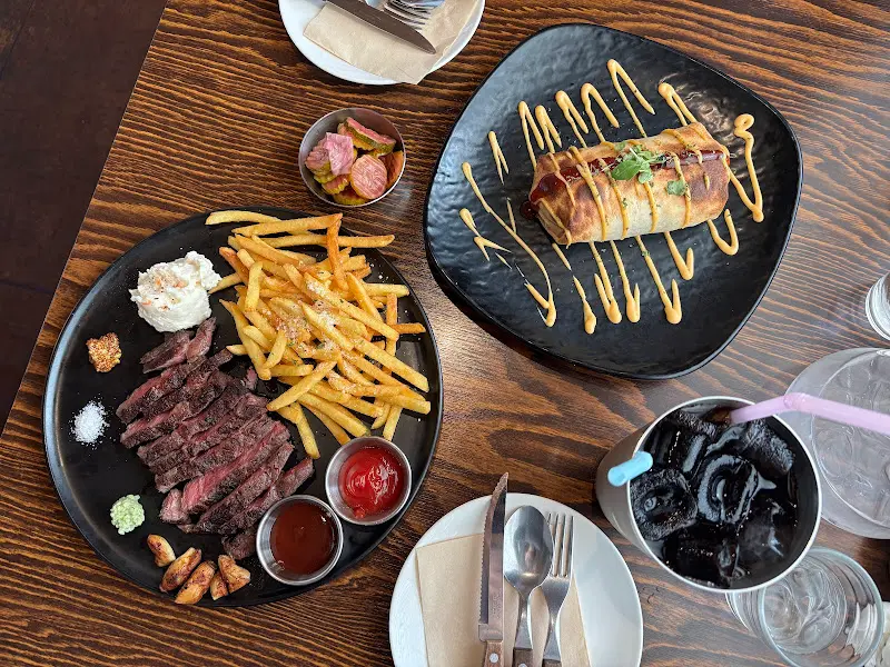 다나 내부 인테리어