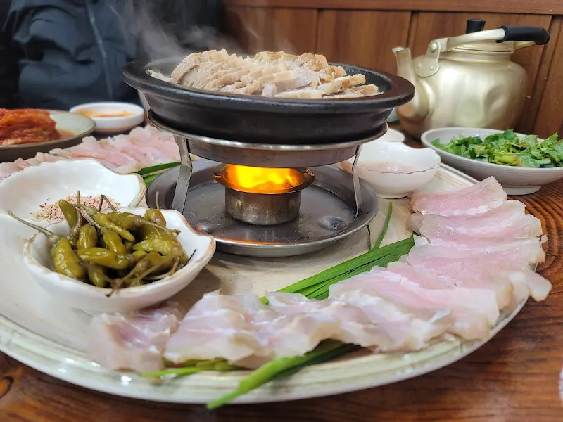 홍어삼합 비주얼