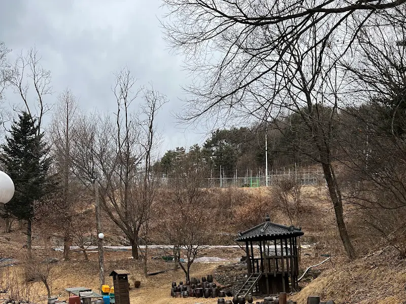 둔내민속촌 주변 풍경