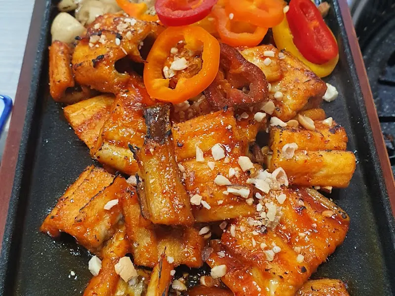 먹음직스러운 장어 양념구이