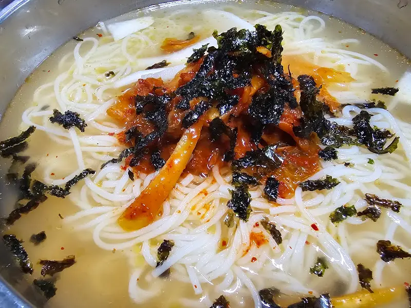 시원한 동치미국수