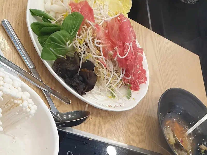 푸짐한 샤브샤브 재료