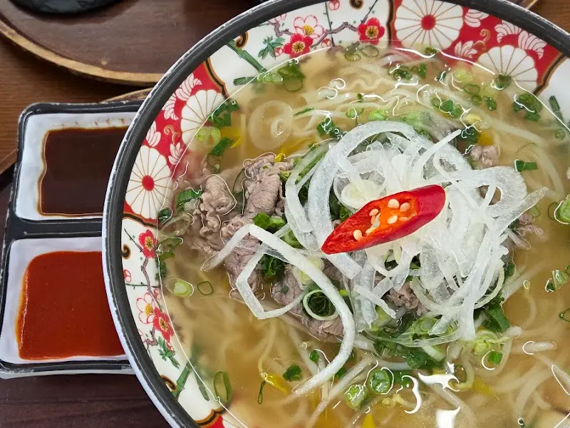 푸짐한 양을 자랑하는 쌀국수