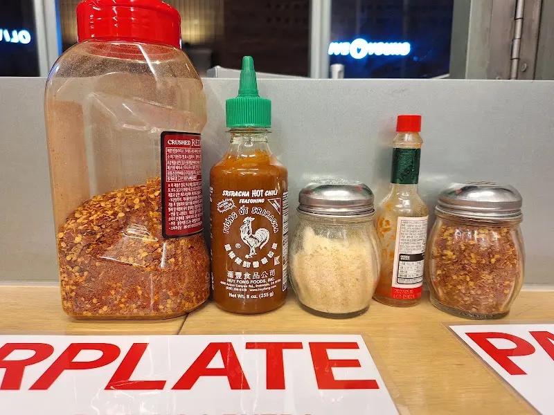 테이블 위 소스