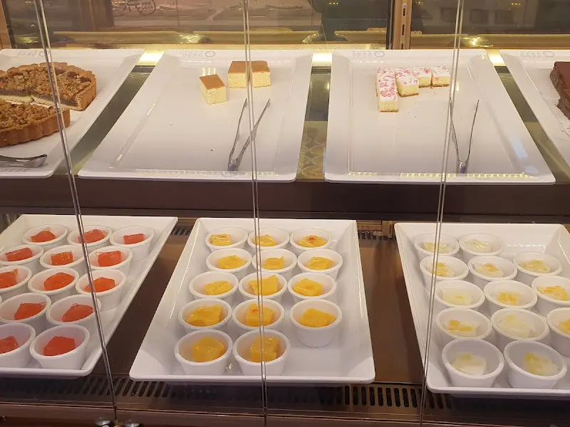 달콤한 디저트 코너