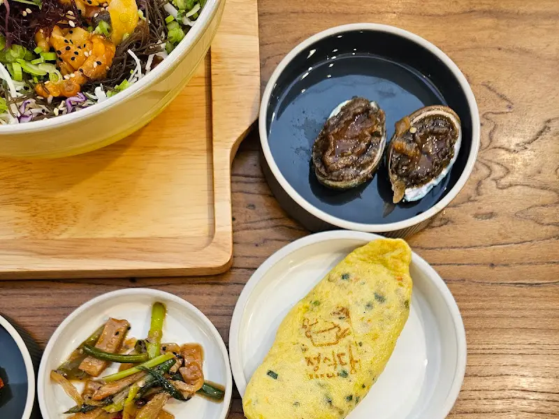 전복 물회와 구운 전복