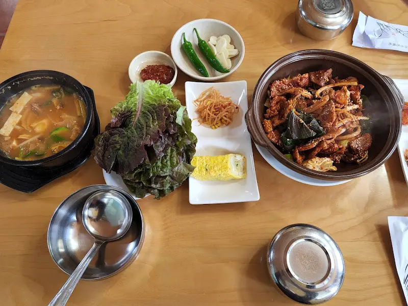 제육볶음 한 상 차림