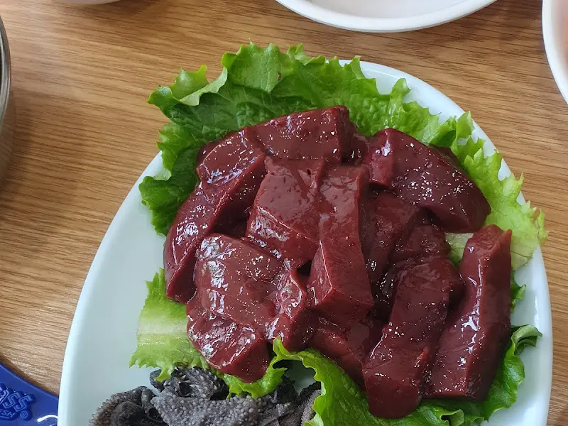 신선한 간과 천엽