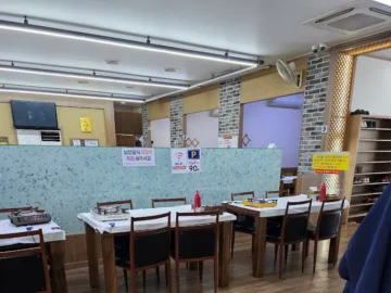 상무지구에서 만난 깊고 진한 오리탕의 향연, 광주 맛집 기행