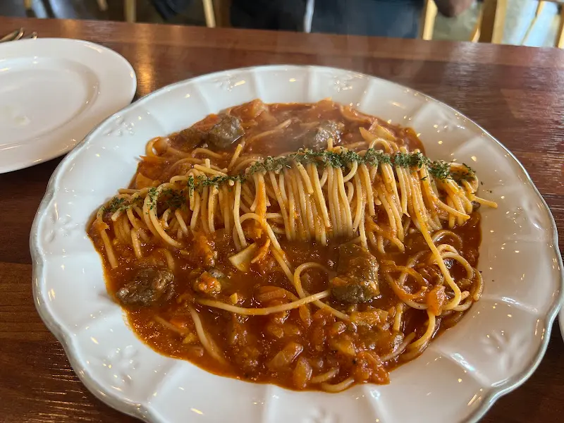 정갈하게 담겨 나온 토마토 스파게티