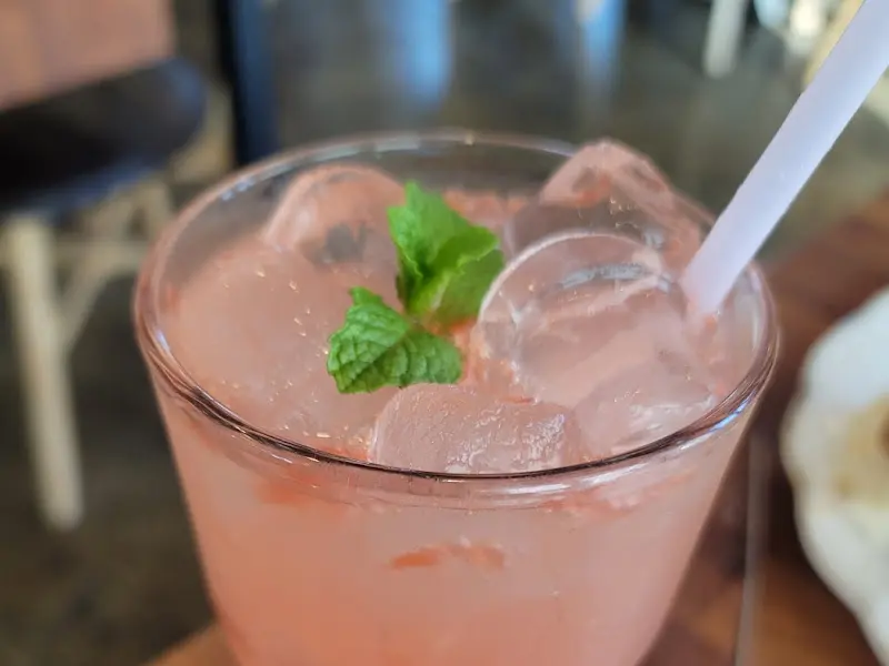 상큼한 에이드 한 잔