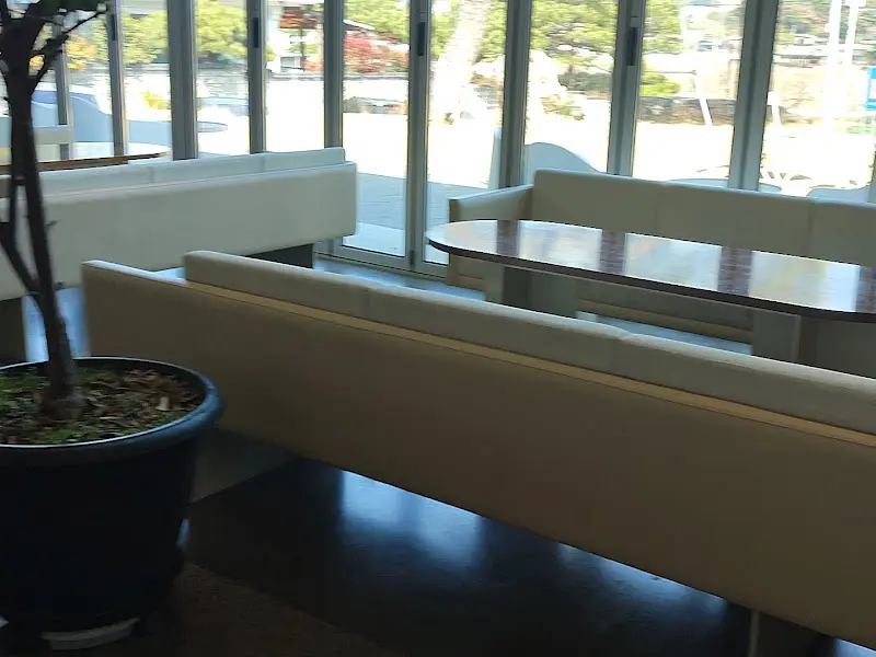 카페 내부 좌석